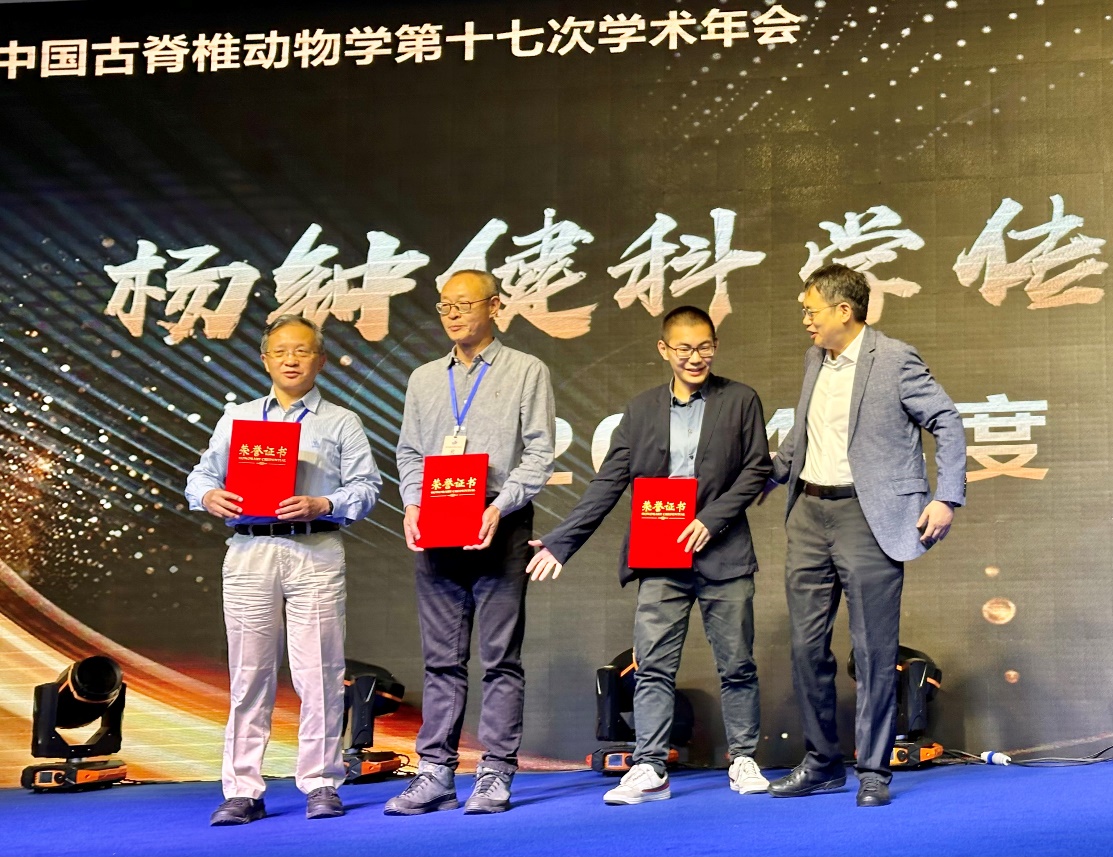 黑料网